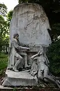 Monument, Parc Monceau, Paris