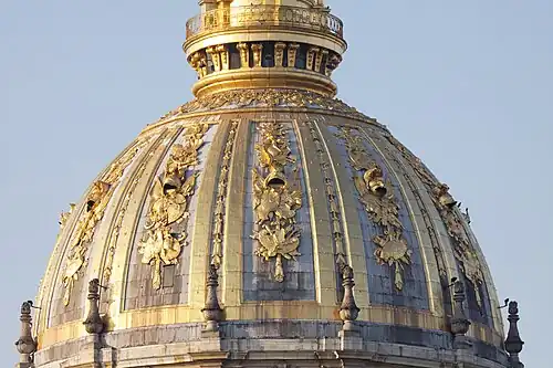 Detail of the dome, decorated with 12.65 kilograms (27.9 lb) of gold leaf