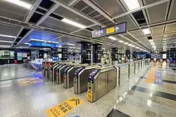 Line 8 north concourse