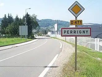 The road into Perrigny