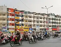Row of shophouses on Hồng Bàng Street, a small street parallel to Phan Đăng Lưu street