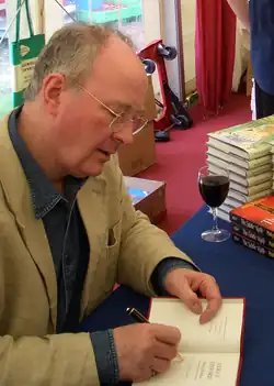 Pullman at the Oxford Literary Festival in April 2005