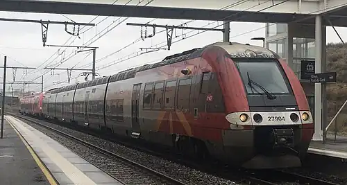 TER Occitanie at inferior platform.