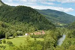 The village of Gašparci and the Kupa/Kolpa river
