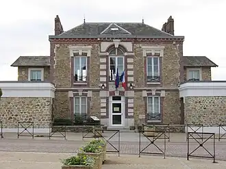 The town hall in Pommeuse