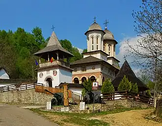 St. Nicholas Church in Bâscenii de Jos