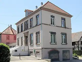 The town hall in Romagny