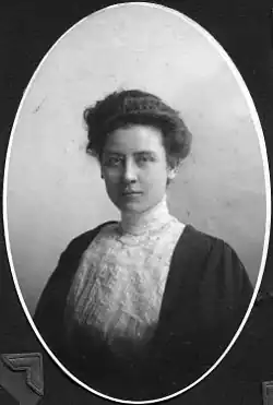 Jennie Smillie Robertson, first female surgeon in Canada, MD