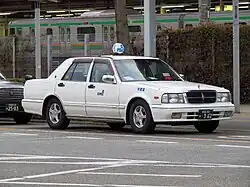 Facelift model Cedric sedan (YPY31)