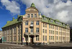 Building on Uus-Sadama 14/Tuukri 13