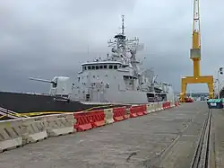 Te Kaha alongside at Devonport, in Auckland in 2008