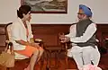 Foreign Secretary Patricia Espinosa and Prime Minister Manmohan Singh in New Delhi, 2010.