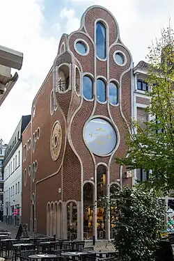 Kalandestraat no. 1 in Ghent, Belgium, by Denis Van Impe and Colette Van Vynckt (1980)[238]