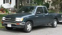 1998–2000 Tacoma Xtracab 2WD, (flush headlamps, first updated grille)