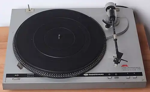 Arija 102 turntable (Soviet Union)