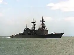 USS Elliot entering Pearl Harbor on 1 June 1991
