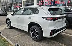 Rear view (Tayron L)