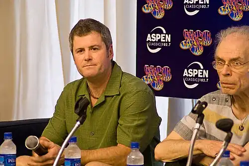 Yes en Conferencia de Prensa 2010-11-30 (5252488818).jpg