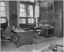 Office in the New Town Hall April 1945, deputy mayor and city treasurer Ernst Kurt Lisso with family.